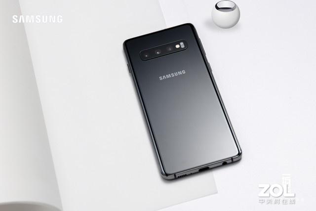 三星Galaxy S10 1000万前置摄像头 入手超值