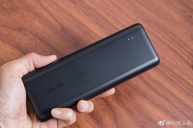 小米、Anker、摩米士等9大品牌10款大容量充电宝横评 ，谁值得买