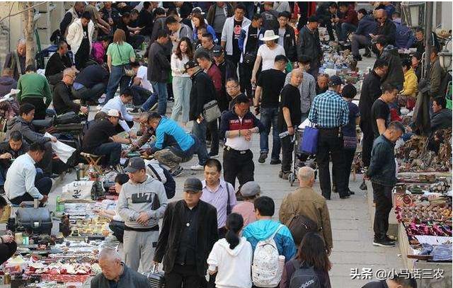 国家大力提倡地摊经济，摆地摊卖什么最赚钱？看完心里有数了