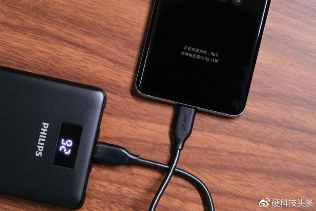 小米、Anker、摩米士等9大品牌10款大容量充电宝横评 ，谁值得买