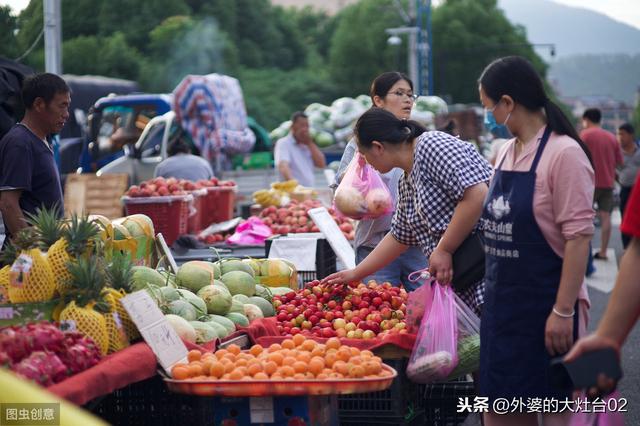 摆地摊卖什么火？这6种夜市小吃深受喜爱，成本不高，味道好