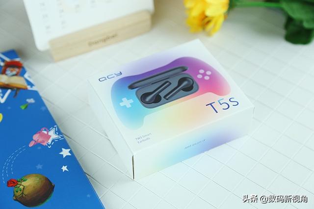 老罗带货系列的QCY T5S无线蓝牙耳机，不赚钱，只为交个朋友