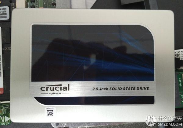 镁光 Crucial 英睿达 MX200 250G SSD 开箱