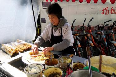 女人适合卖什么早餐？适合女人一个卖早餐摆摊