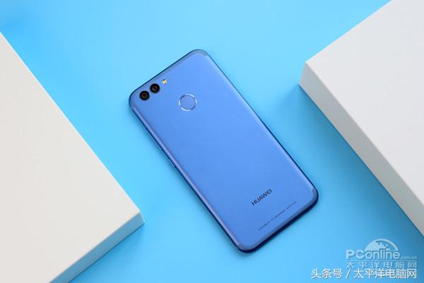 HUAWEI nova 2正式发布 麒麟659售2499元起