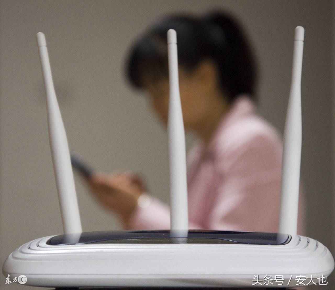 听说经常重启路由器能让你家的无线WiFi更快更稳定？