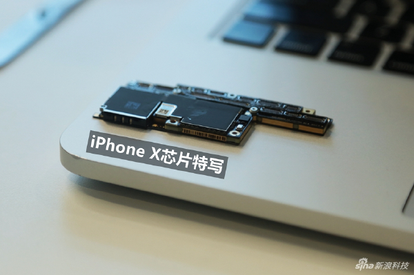 iPhone X高清拆解图：没见过这样的手机构造