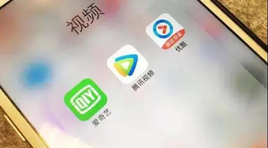 铁打的爱奇艺，流水的"随刻"