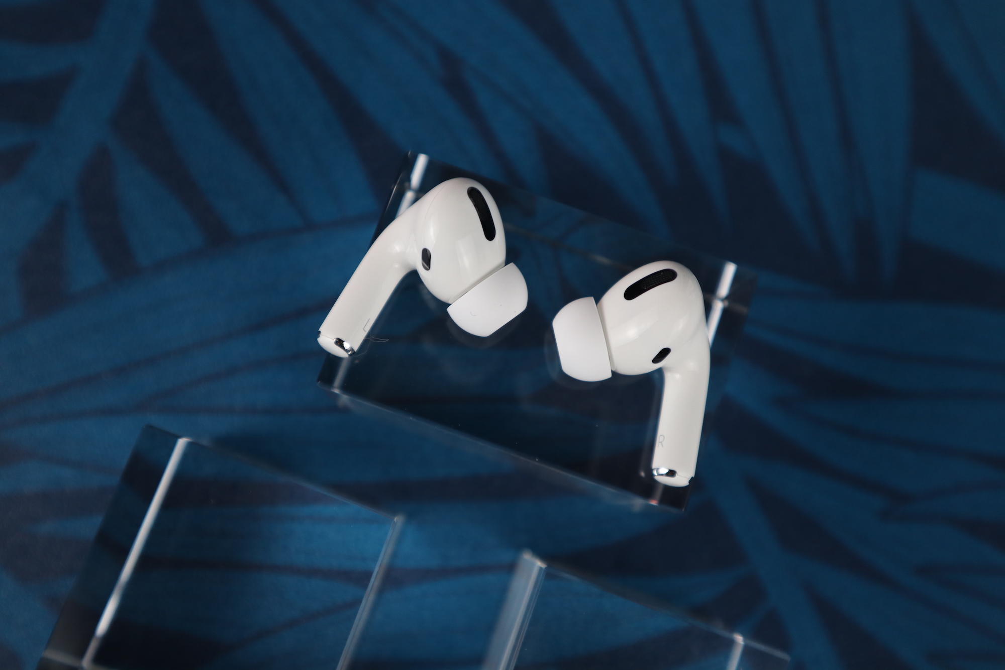 地表最强真无线耳机？苹果AirPods Pro轻体验：有的时候不服不行