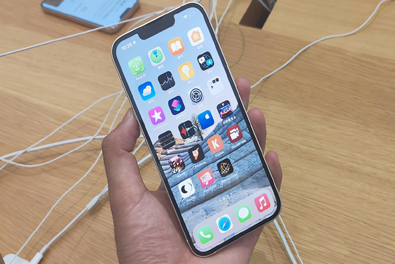 从iPhone X换到新款iPhone13，使用五天，缺点有哪些？