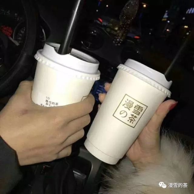 漫雪的茶加盟店春节期间销量翻两倍，陈先生很会选择时机！