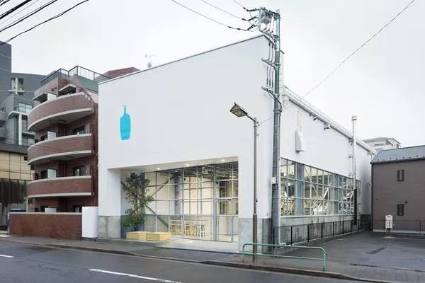 新规定 : Blue Bottle 宣布将不再使用一次性杯子