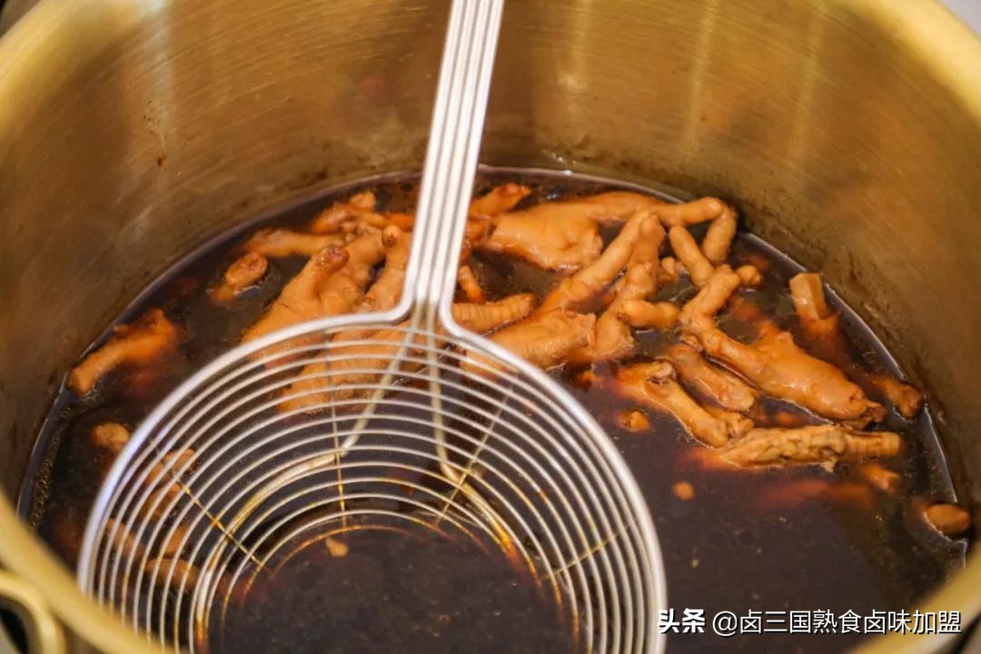 现在开店做生意，什么餐饮项目比较受欢迎呢？