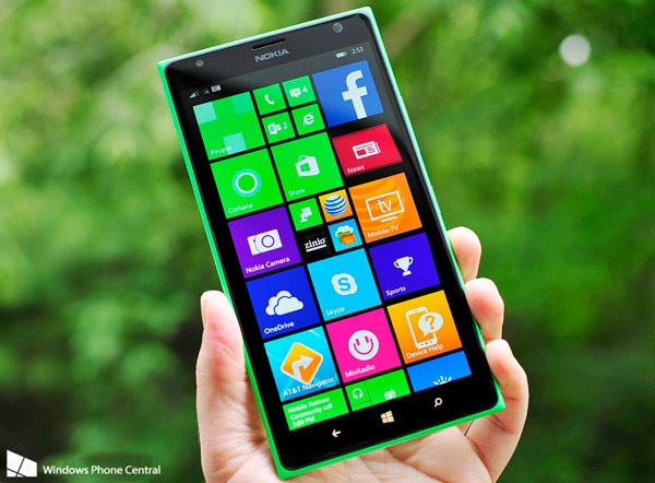 视频：WP8.1手机Lumia1520绿色版上手评测