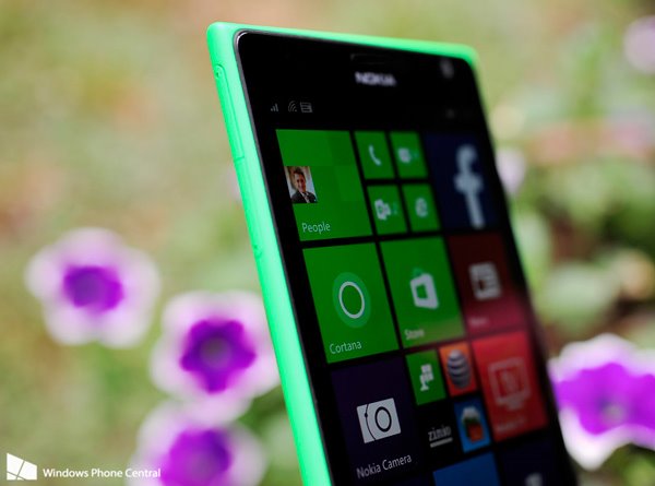 视频：WP8.1手机Lumia1520绿色版上手评测