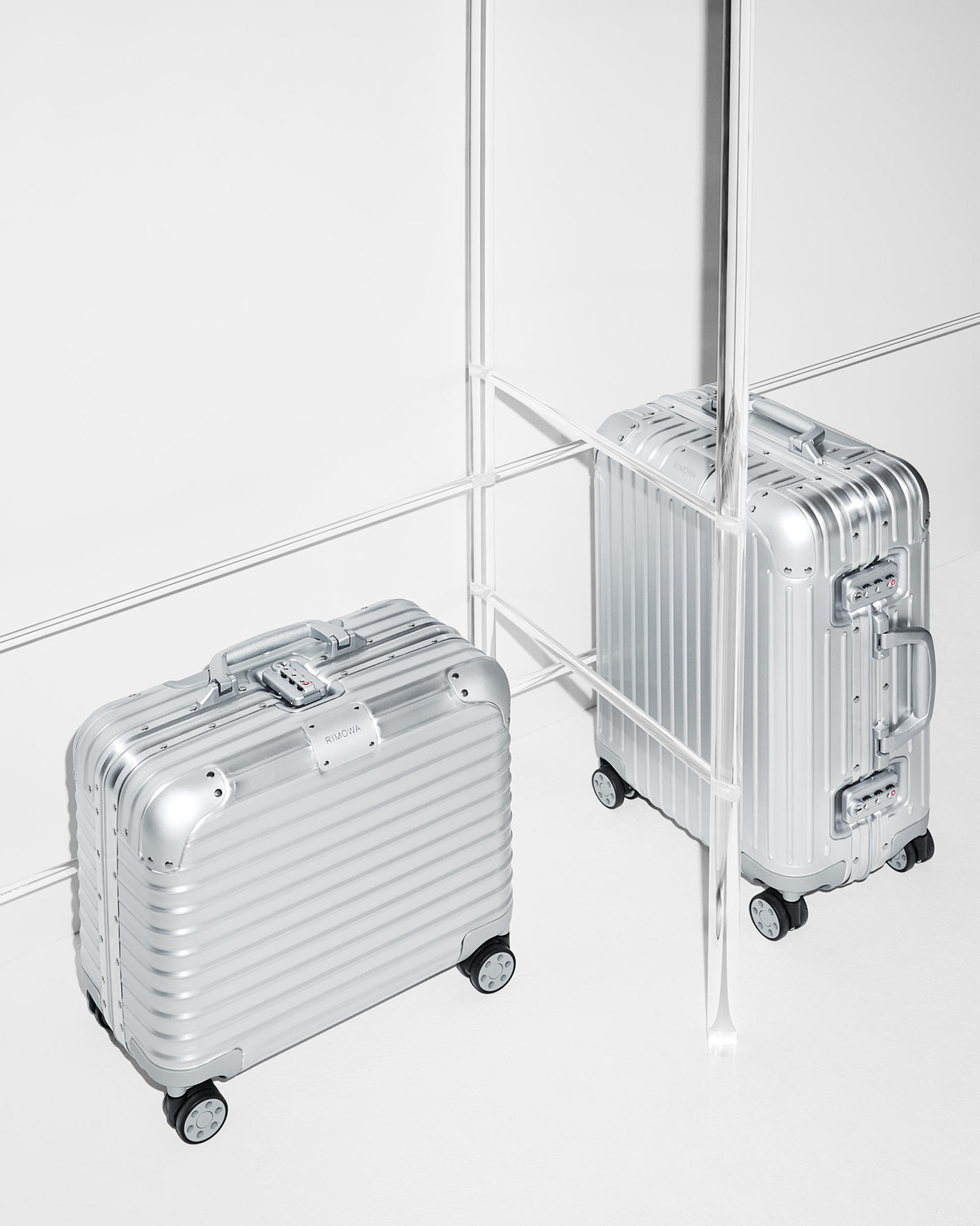 RIMOWA（日默瓦）推出新一代铝镁合金商务通勤行李箱